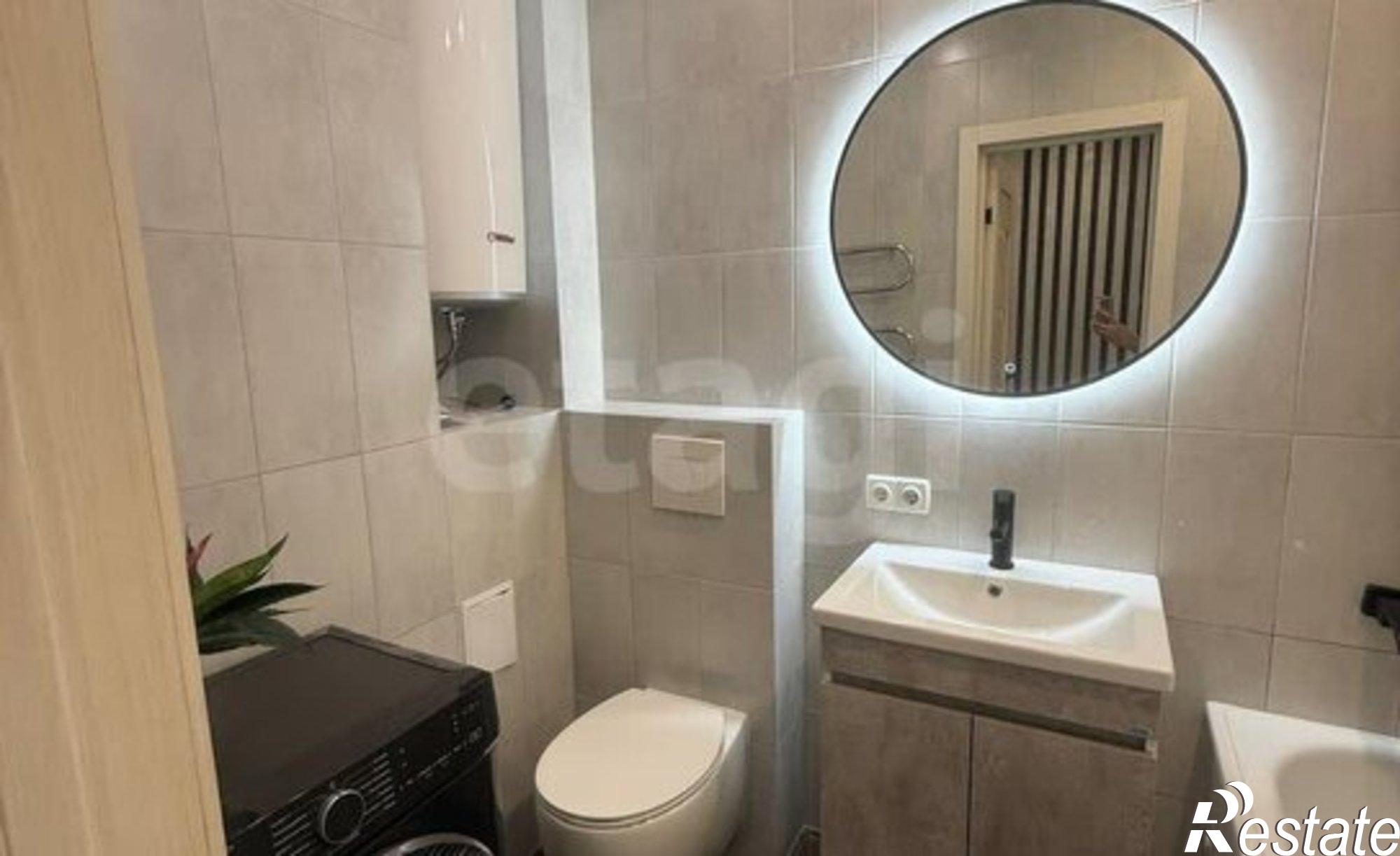 Купить квартиру за 5 800 000 рублей на Шелковичная улица, 4