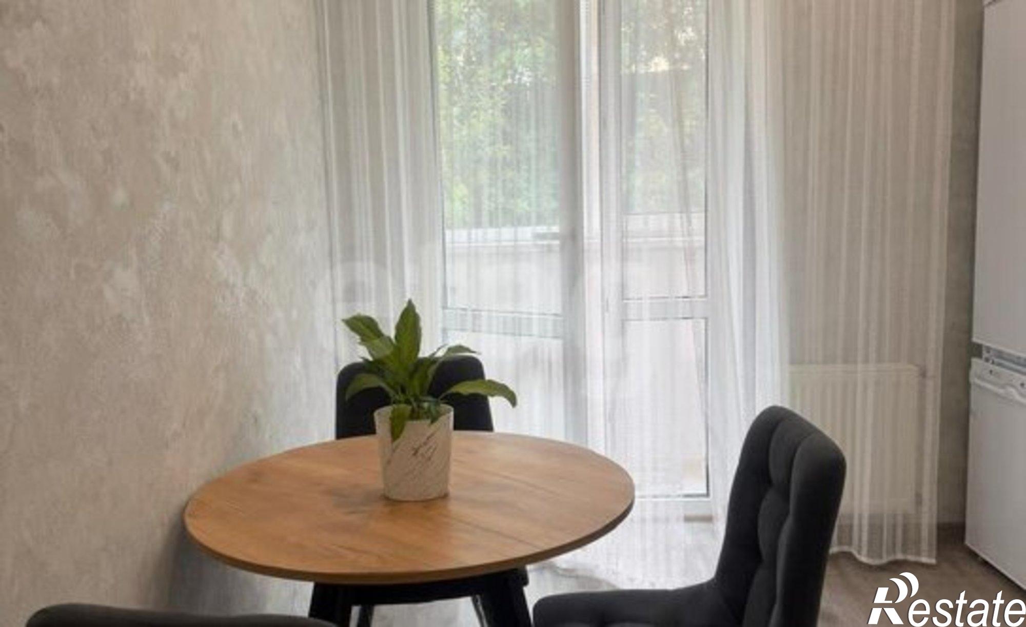 Купить квартиру за 5 800 000 рублей на Шелковичная улица, 4