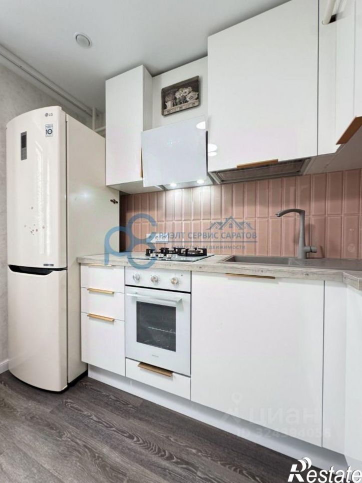 2-комн квартира Саловская улица, 10,  д. 10