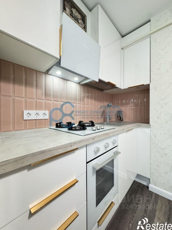 2-комн квартира Саловская улица, 10,  д. 10