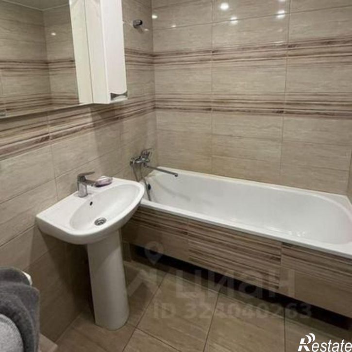 1-комн квартира улица Орджоникидзе, 13/3,  д. 13/3