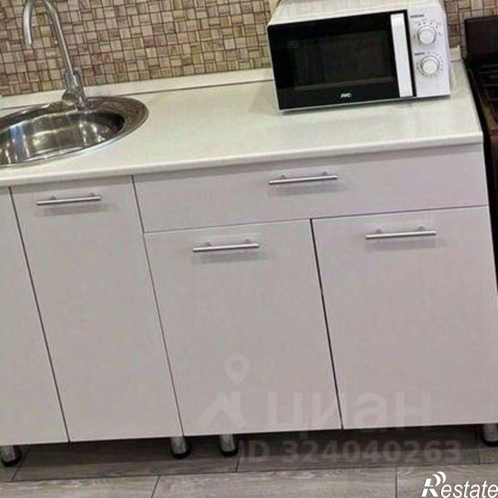 1-комн квартира улица Орджоникидзе, 13/3,  д. 13/3