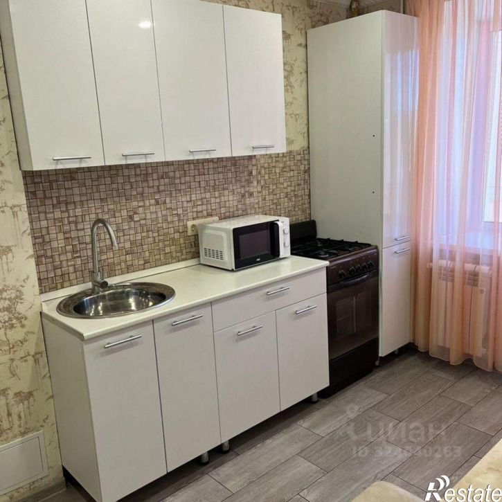 1-комн квартира улица Орджоникидзе, 13/3,  д. 13/3