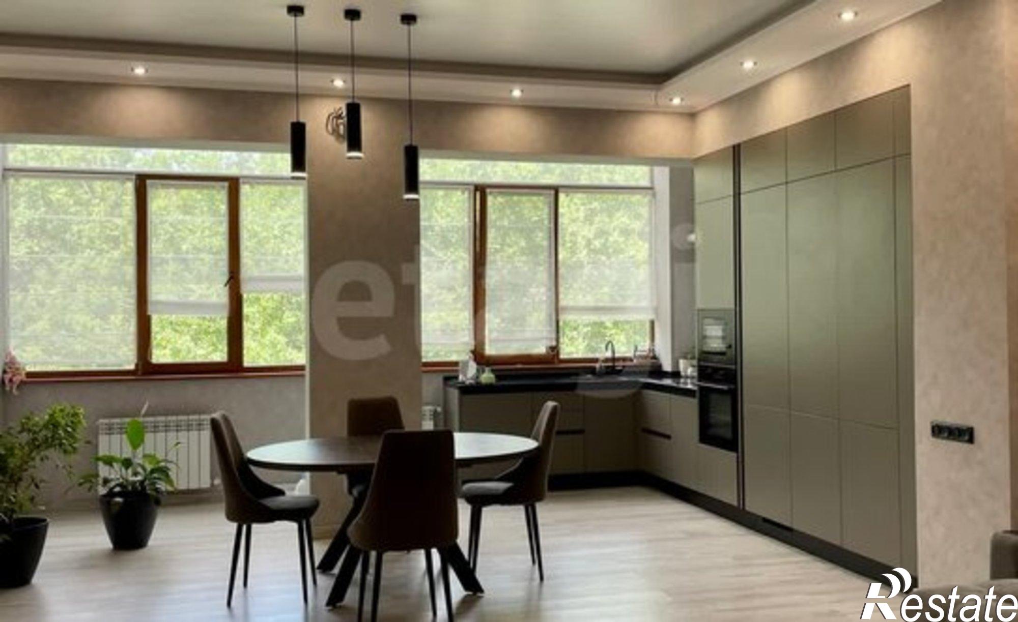 Купить квартиру за 10 800 000 рублей на ул Вольская, 127/133