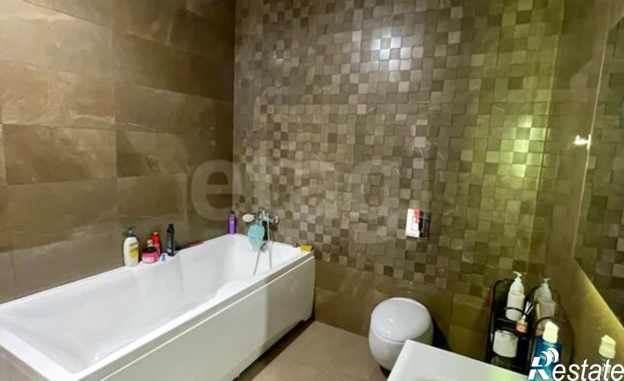 Купить квартиру за 10 800 000 рублей на ул Вольская, 127/133