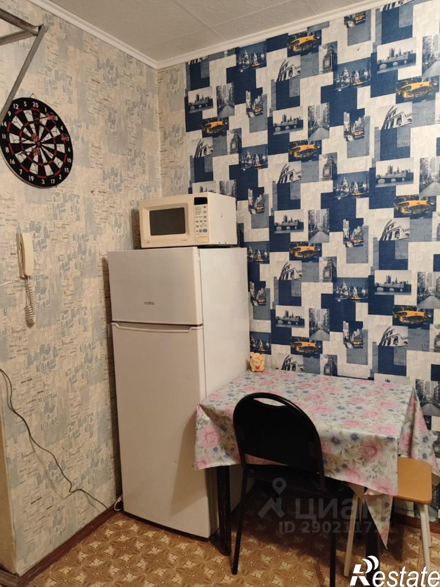 Сдать комнату за 8 500 рублей на Белоглинская улица, 84/86