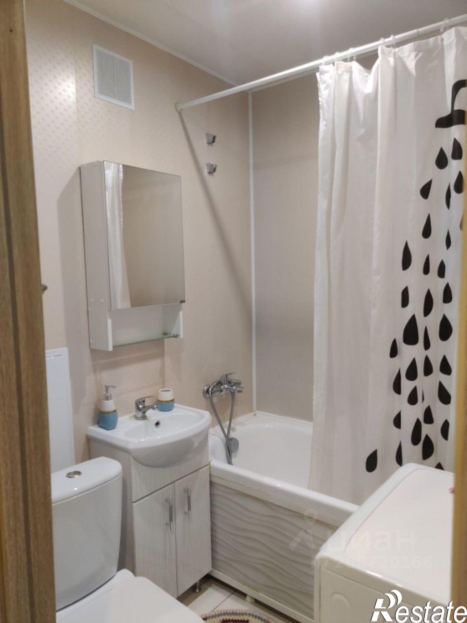 Сдать квартиру за 18 000 рублей на улица Серова, 10