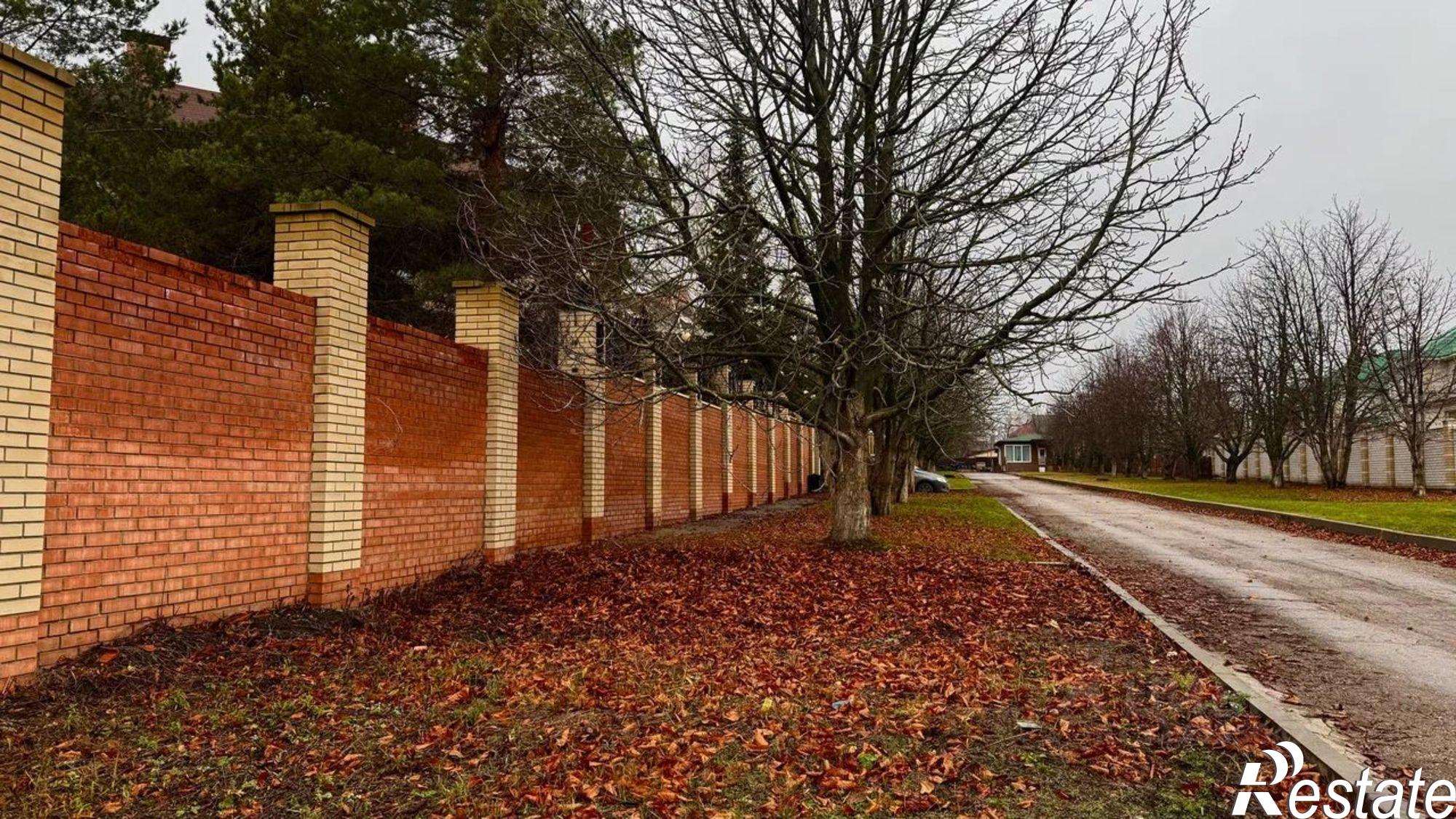 Купить землю, земельный участок за 11 000 000 рублей на ул Цветочная, 10