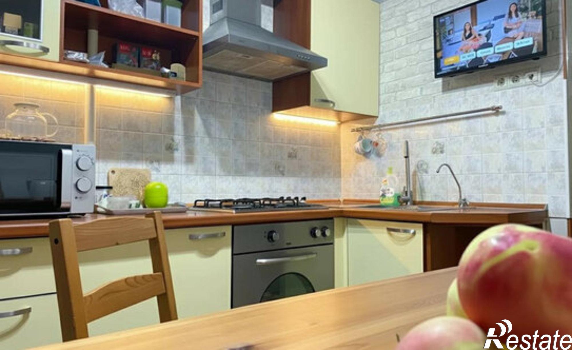 Купить квартиру за 5 750 000 рублей на пр-кт им 50 лет Октября, 17