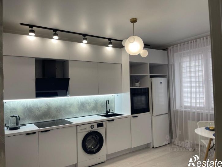 1-комн квартира пр-кт Героев Отечества, 4А,  д. 4А