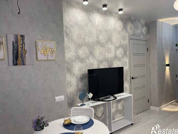 1-комн квартира пр-кт Героев Отечества, 4А,  д. 4А