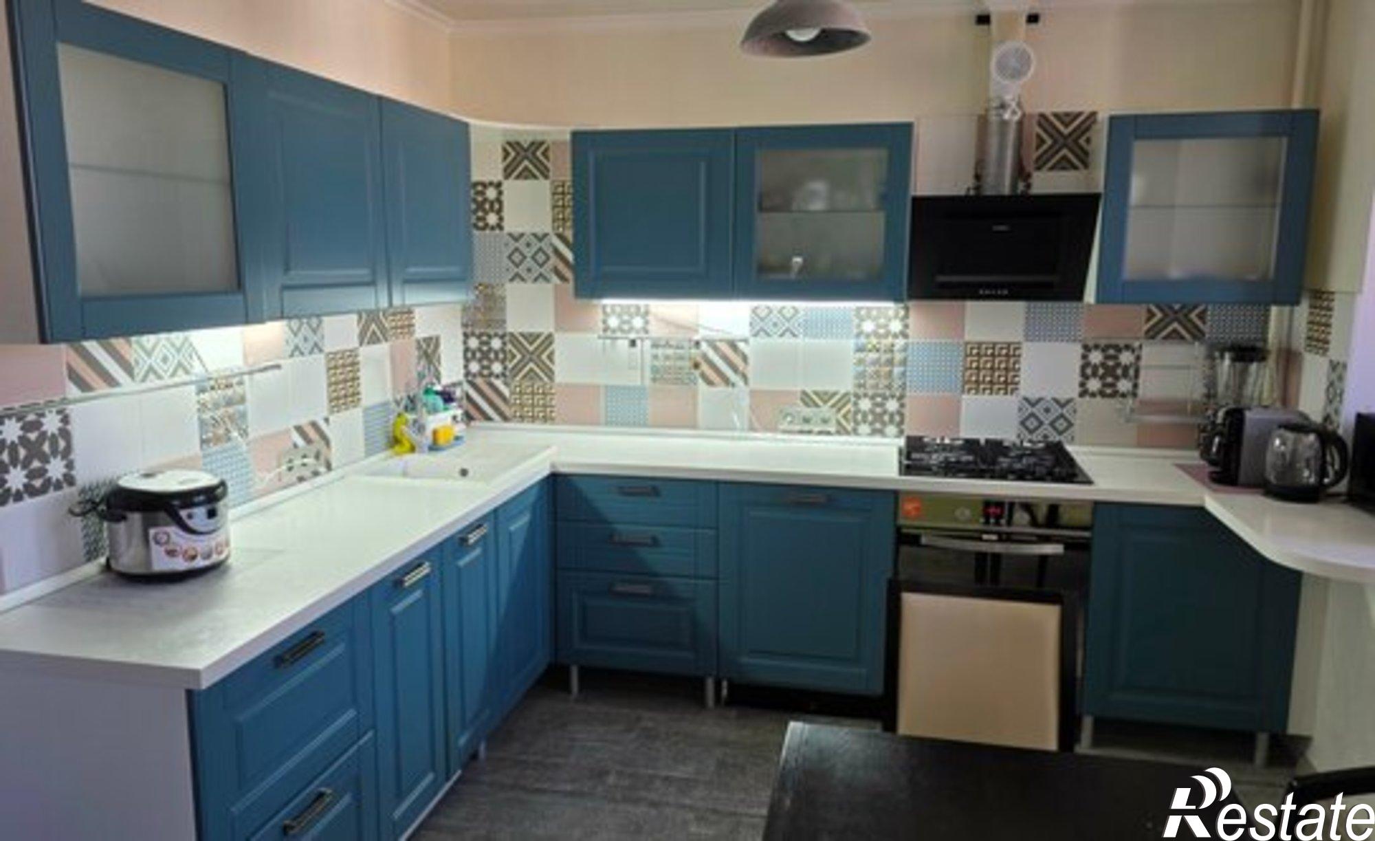 Купить квартиру за 8 000 000 рублей на улица имени Академика Семёнова Н. Н., 13