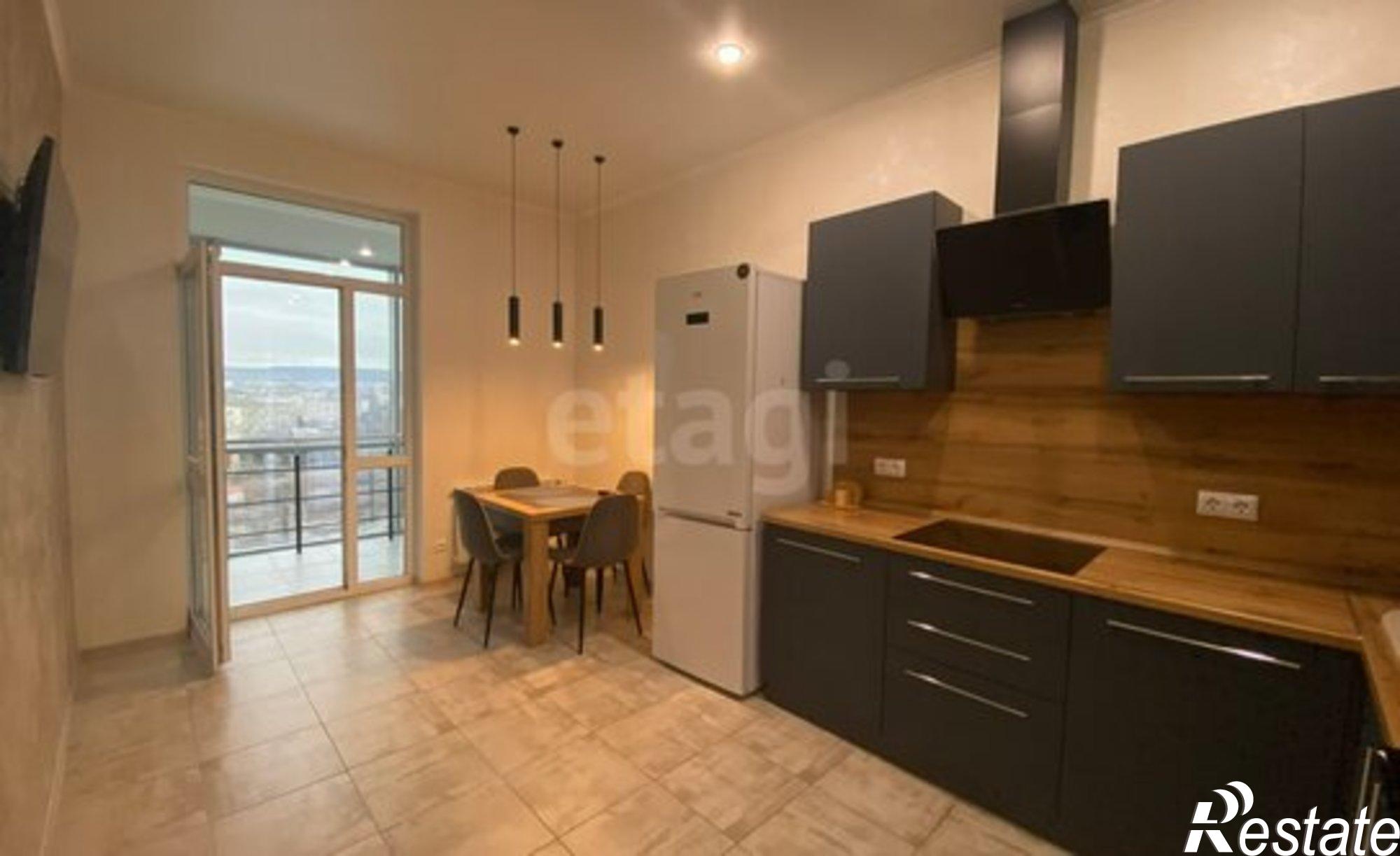 Купить квартиру за 10 900 000 рублей на Славянская пл, 2