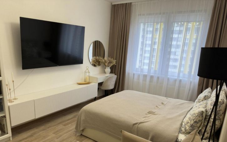 1-комн квартира Им. Зарубина В.С. улица, 124/1