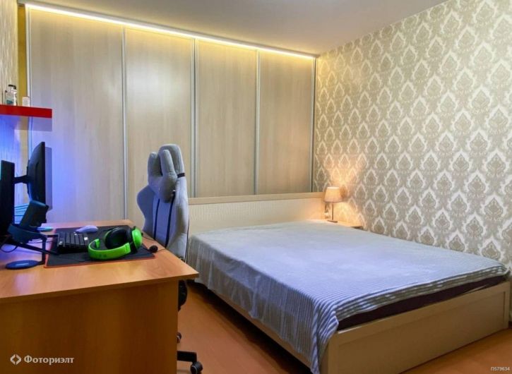 3-комн квартира 50 лет Октября пр-кт, 17