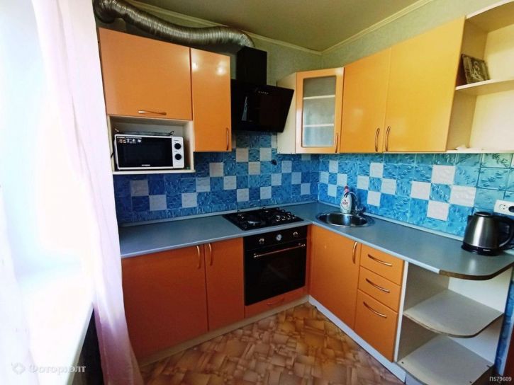 2-комн квартира 50 лет Октября пр-кт, 87