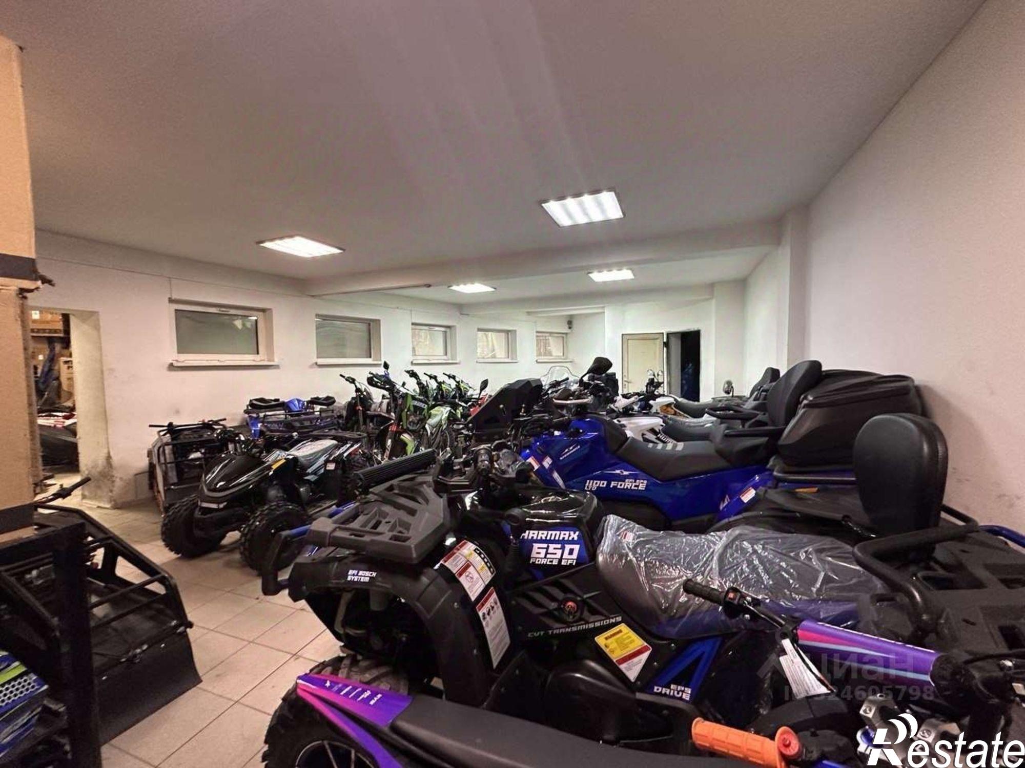 Сдать торговое помещение за 238 000 рублей на улица Тархова