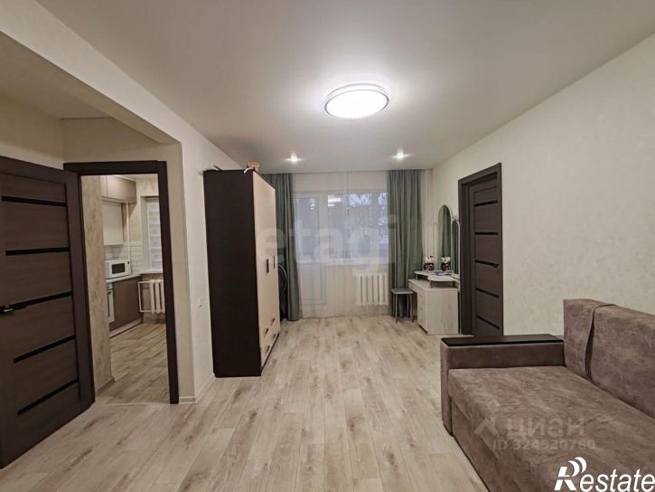 2-комн квартира улица Азина, 37А,  д. 37А