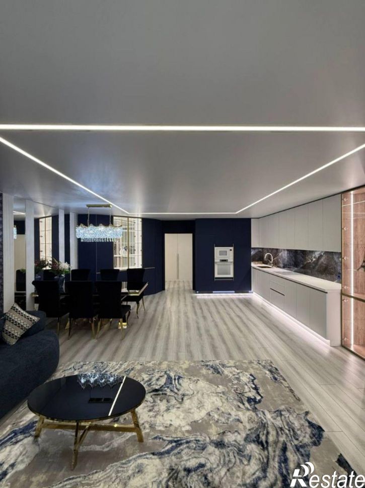 4-комн квартира улица Сакко и Ванцетти, 27/31,  д. 27/31