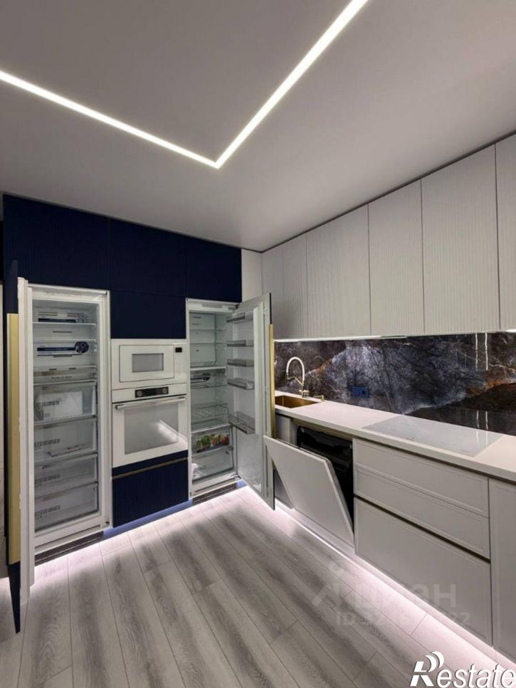 4-комн квартира улица Сакко и Ванцетти, 27/31,  д. 27/31