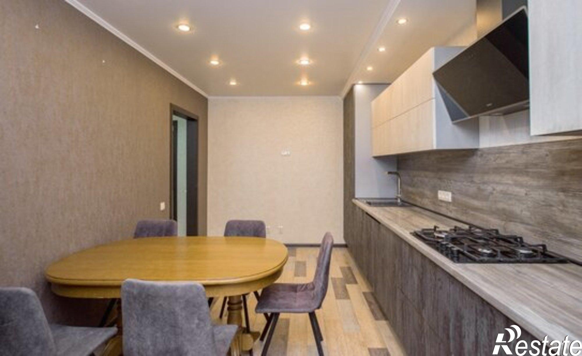 Купить квартиру за 9 500 000 рублей на улица имени Ерёмина Б. Н., 9