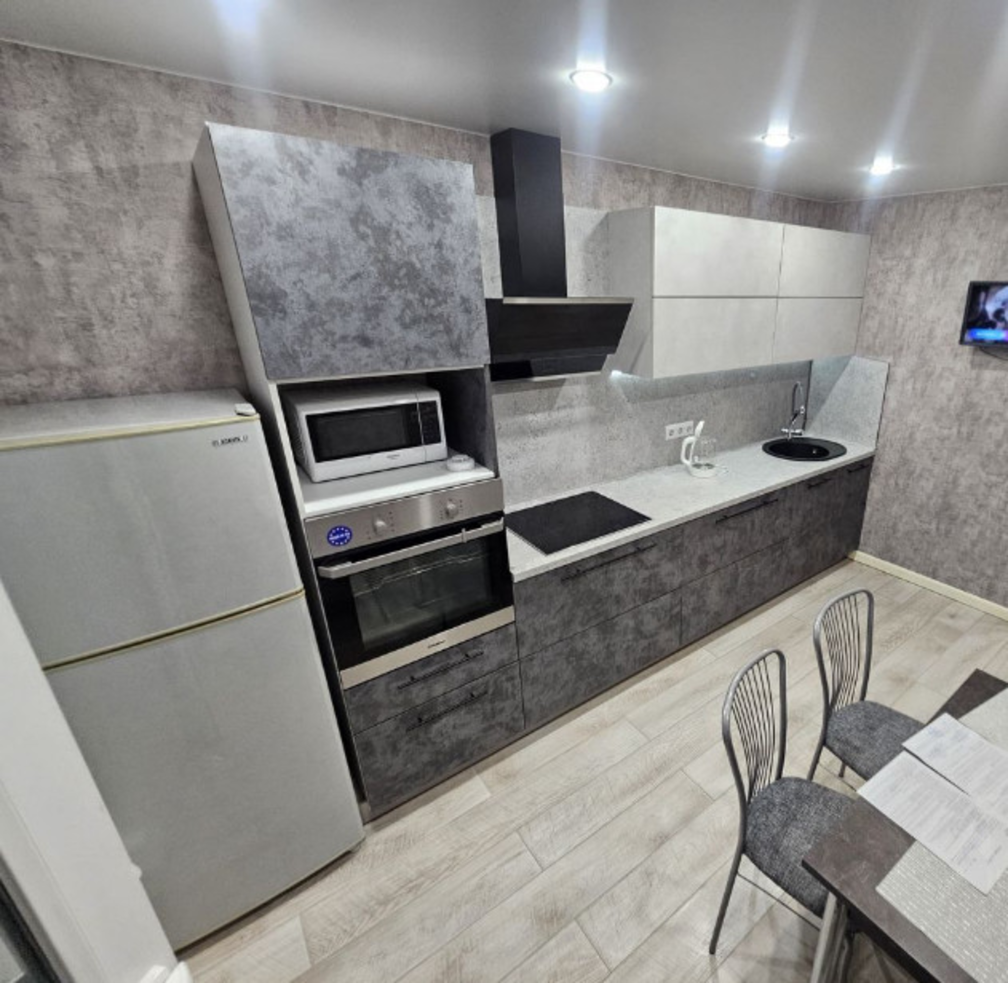 Сдать квартиру за 16 000 рублей на Рахова, 131