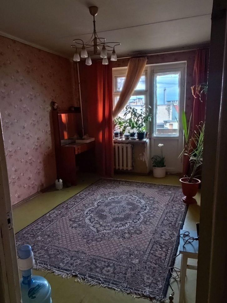 4-комн квартира Верхняя ул, 19/25