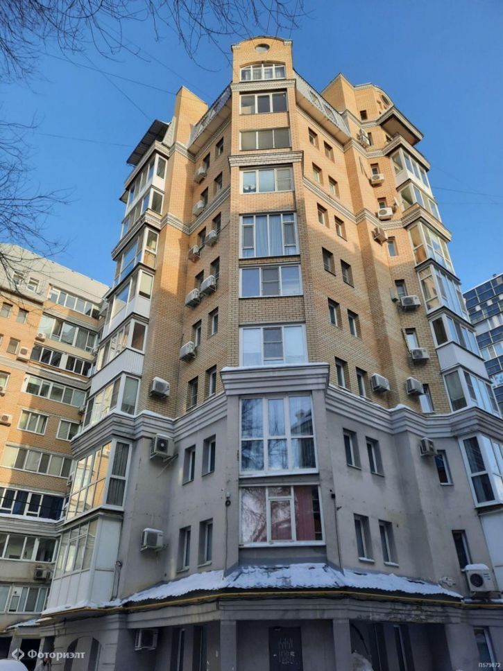 3-комн квартира Петра Столыпина пр-кт, 8