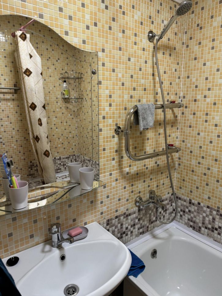2-комн квартира Весенняя, 10в