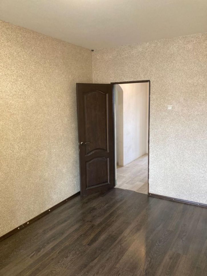 3-комн квартира Гвардейская ул, 16