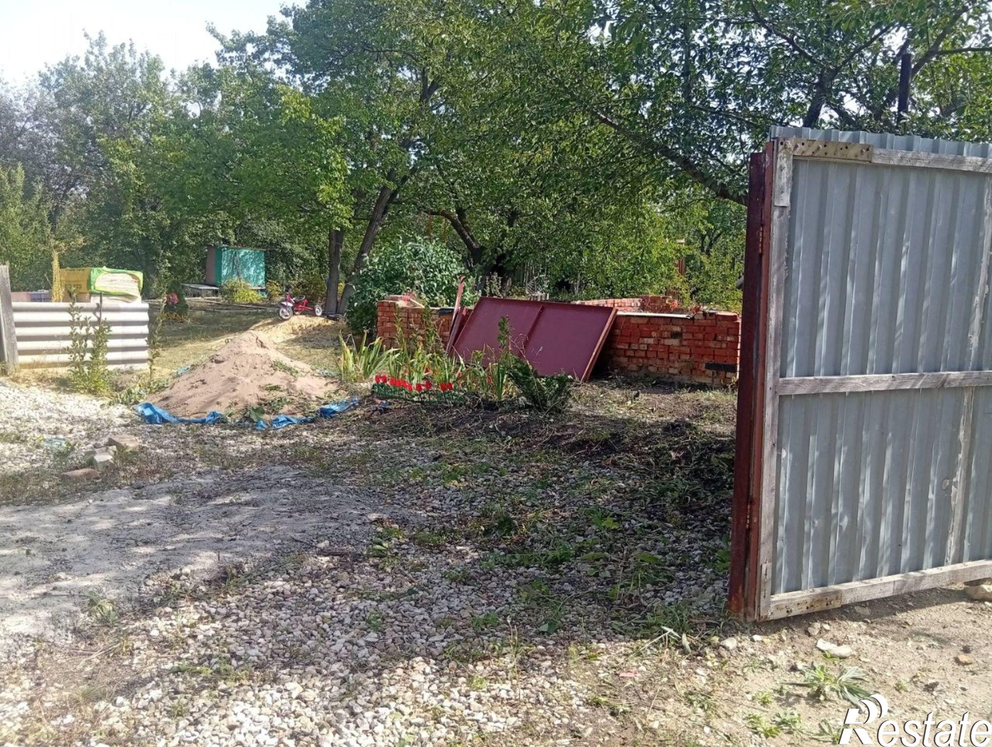Купить дачу, дом, коттедж за 800 000 рублей на СНТ Парус