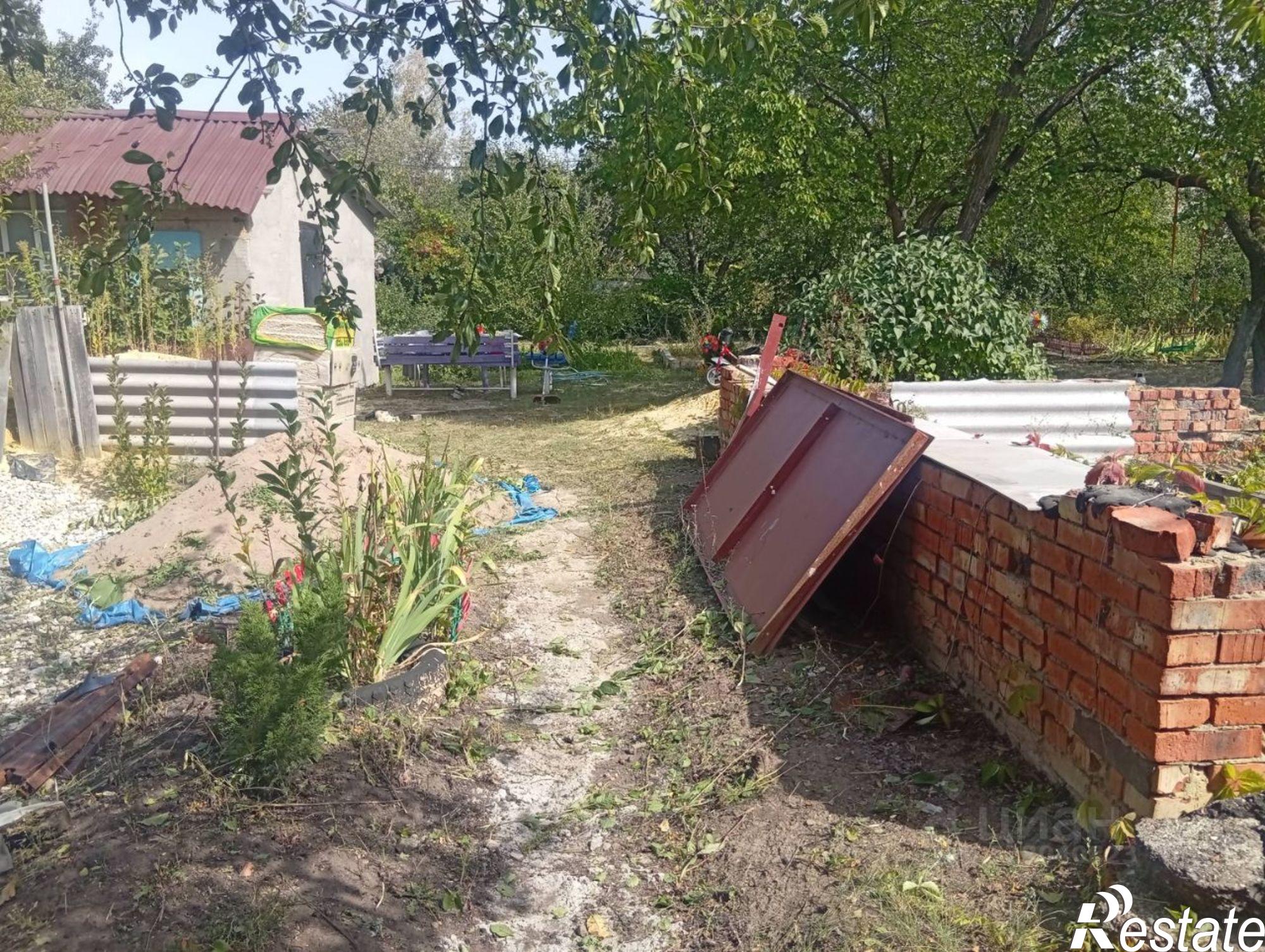 Купить дачу, дом, коттедж за 800 000 рублей на СНТ Парус