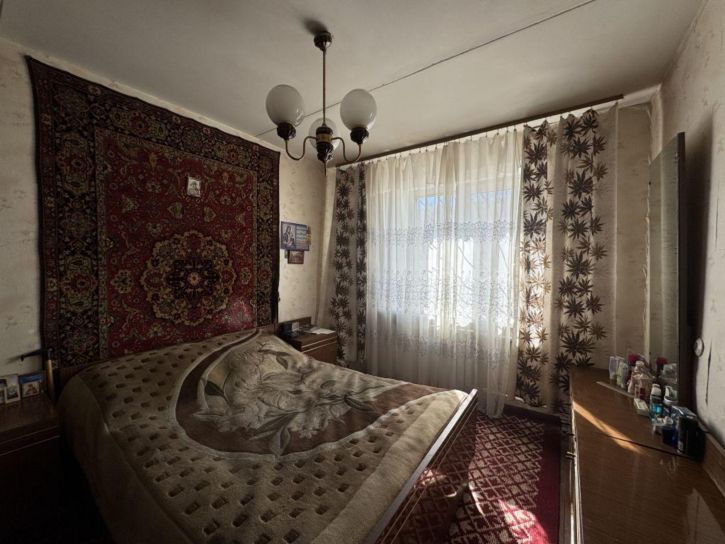 4-комн квартира Чехова ул, 2