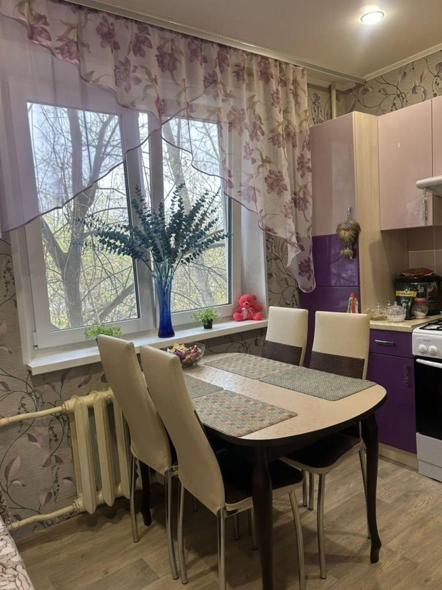 Купить квартиру за 3 700 000 рублей на Тархова ул, 5