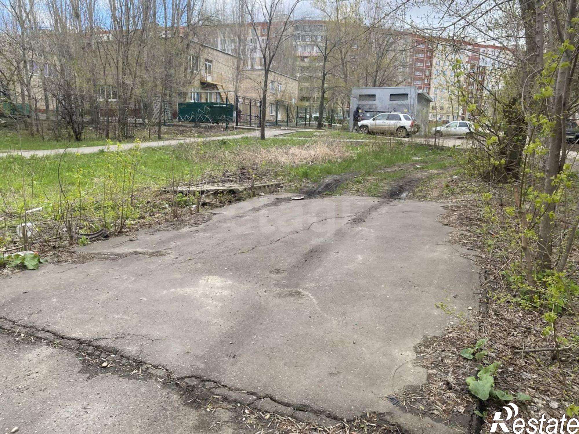 Купить гараж, место в паркинге за 400 000 рублей на улица Тархова