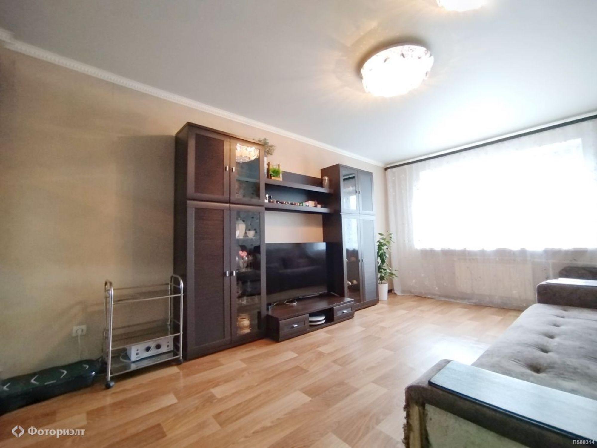 Купить квартиру за 4 750 000 рублей на Тархова ул, 27Б