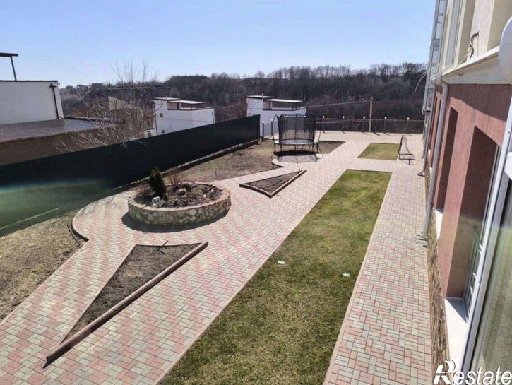 4-комн квартира ул Питерская, 16,  д. 16