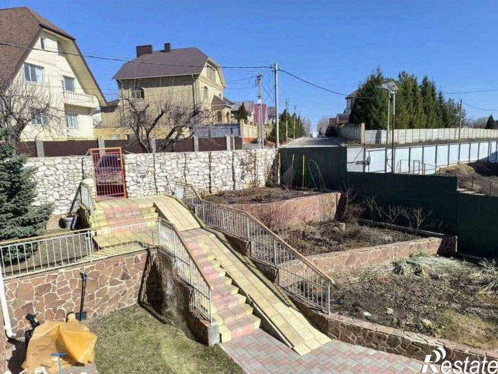 4-комн квартира ул Питерская, 16,  д. 16