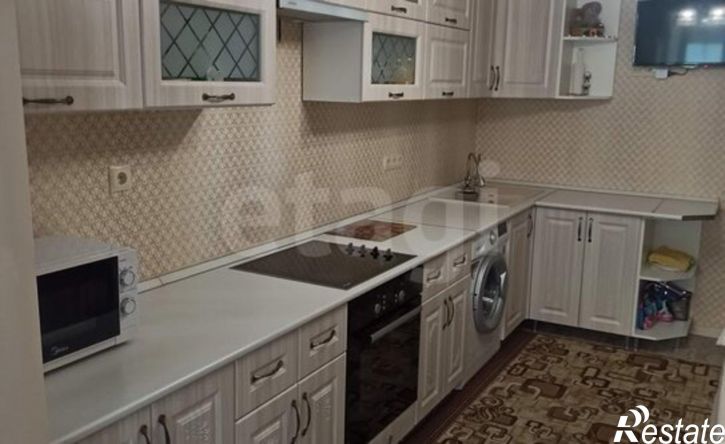 3-комн квартира ул им Менякина Ю.И., 8,  д. 8