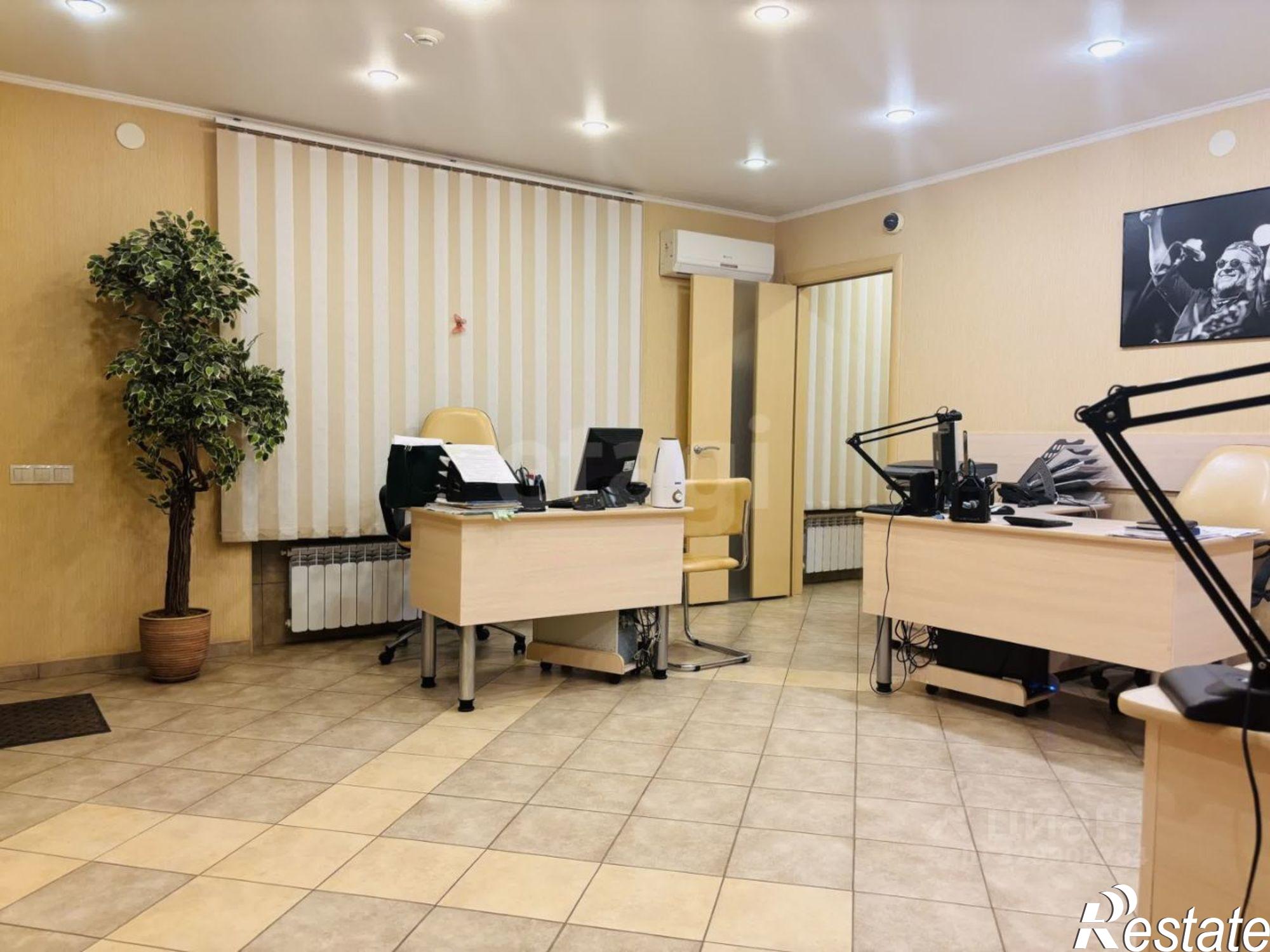 Купить офис, помещение под офис за 4 200 020 рублей на Высокая улица, 3