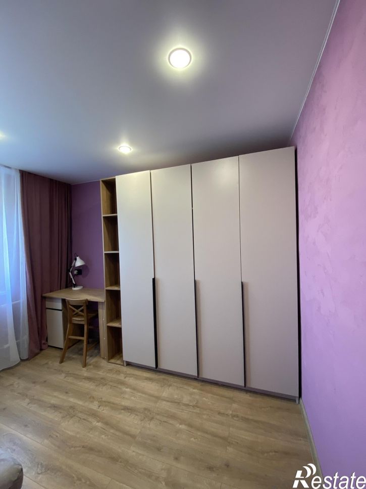 4-комн квартира 1 прокатная , 19
