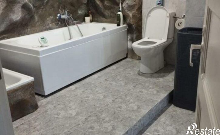 5-комн квартира улица Шехурдина, 8А,  д. 8А
