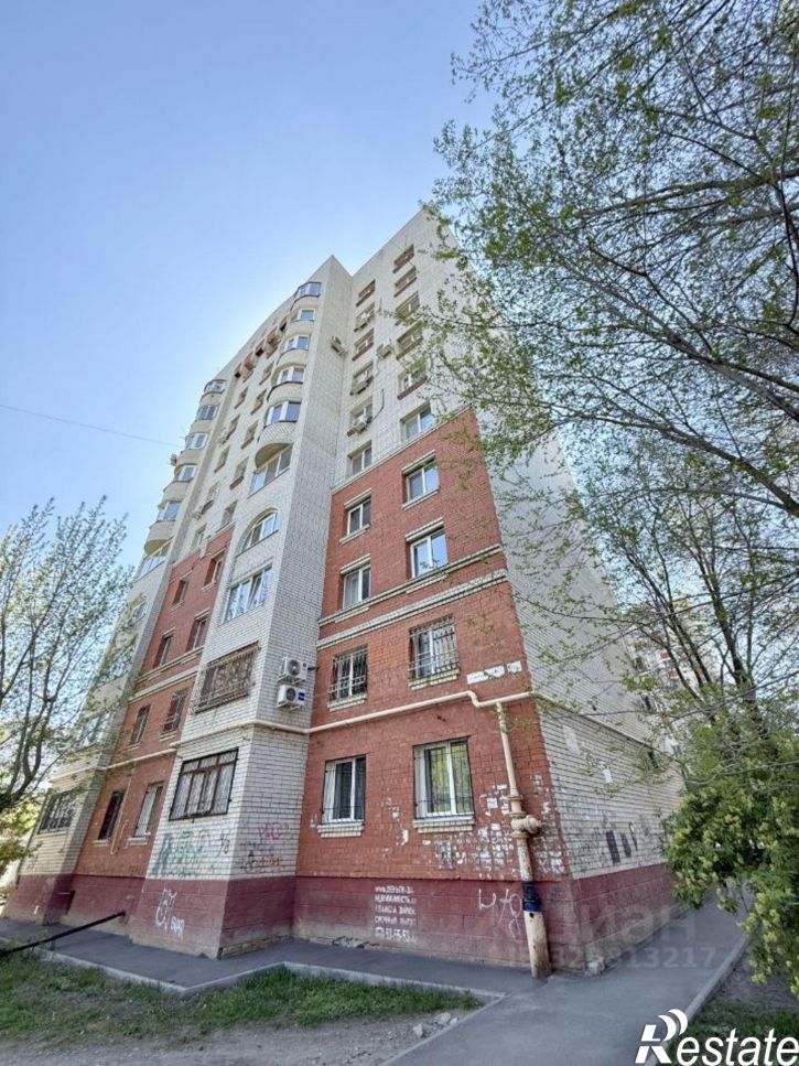 2-комн квартира ул им Миротворцева С.Р., 4/8,  д. 4/8