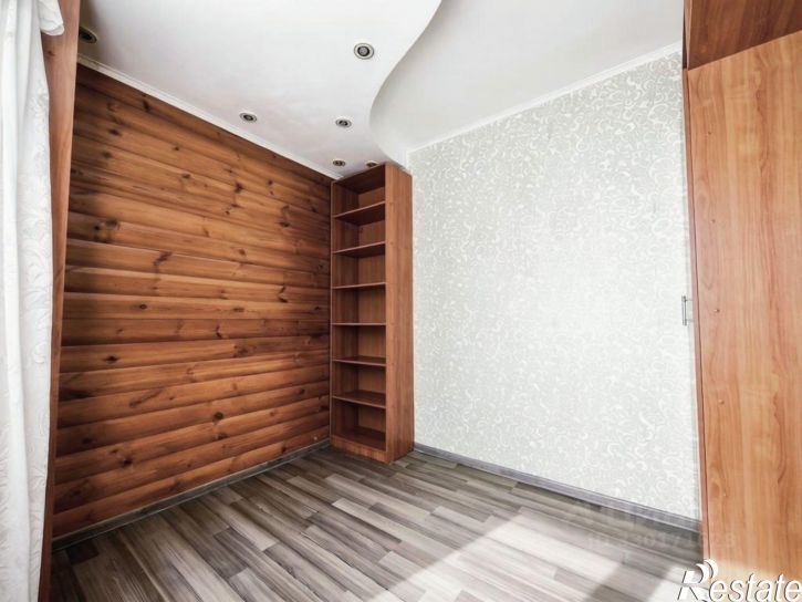4-комн квартира улица Азина, 17А,  д. 17А