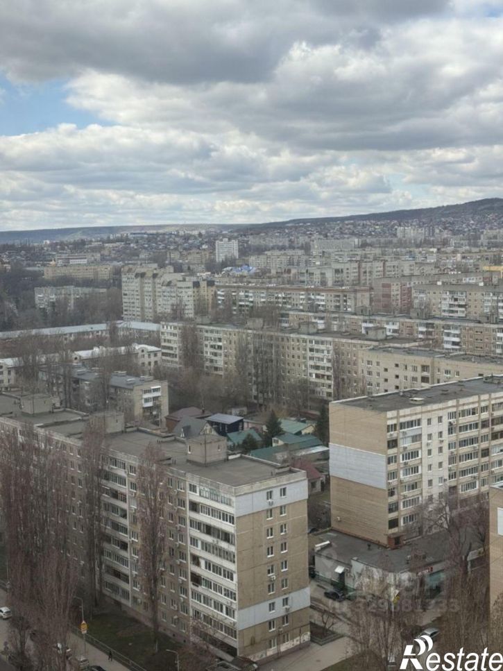 3-комн квартира улица Симбирцева, 40,  д. 40