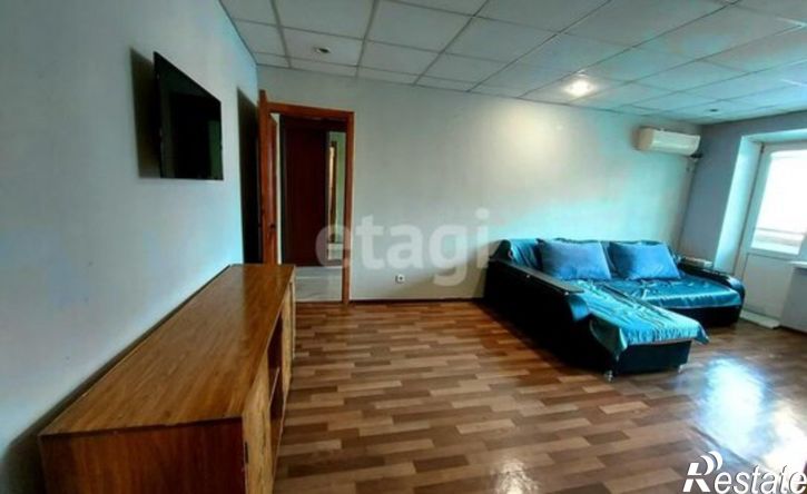 3-комн квартира ул им Емлютина Д.В., 44Б,  д. 44Б