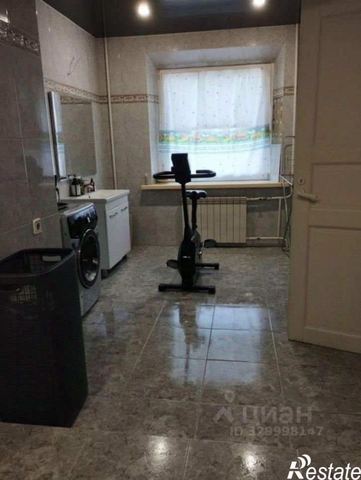 5-комн квартира улица Шехурдина, 8А,  д. 8А