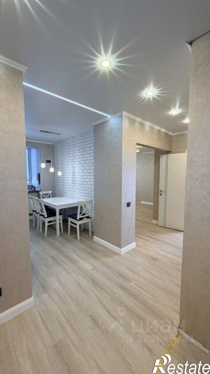 2-комн квартира улица Академика Антонова (дублёр), 24,  д. 24