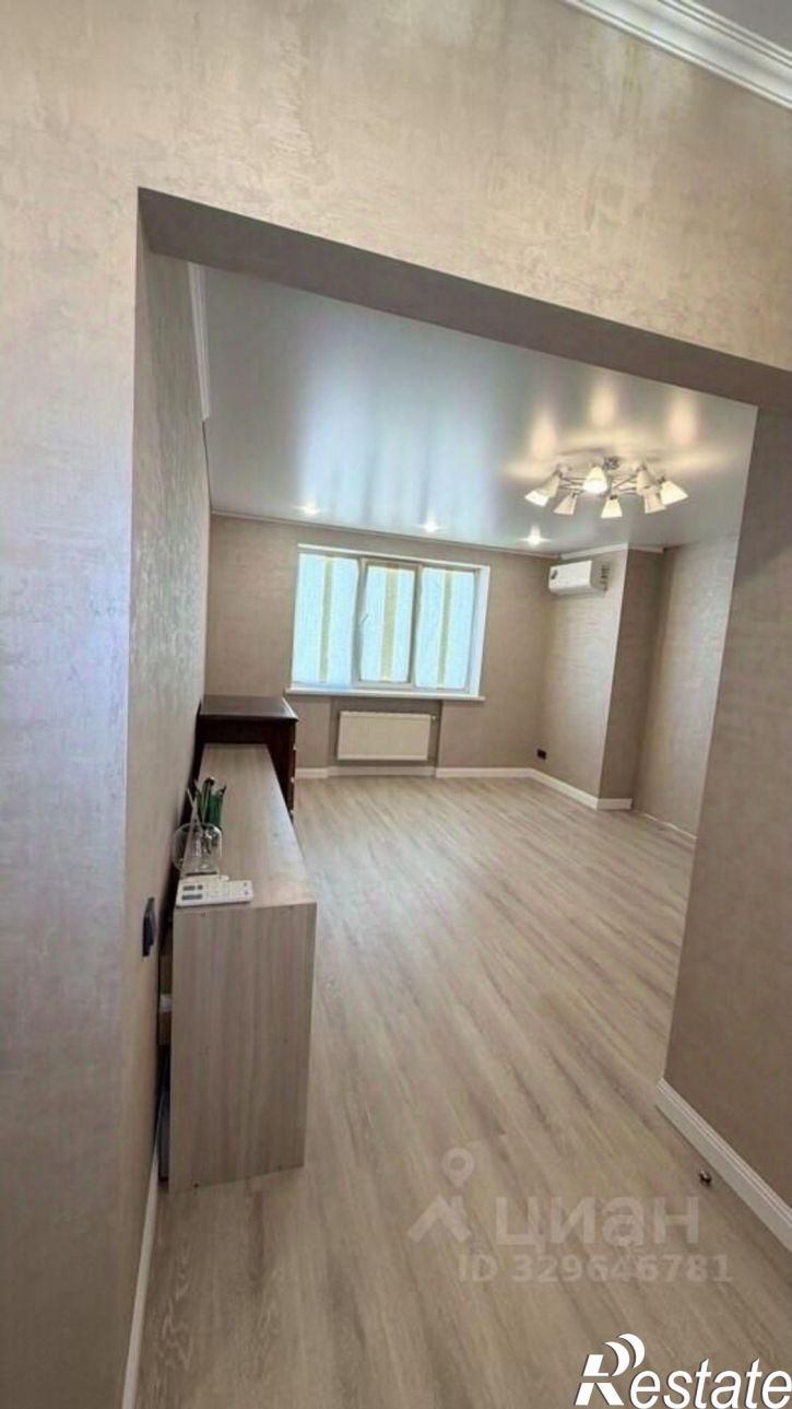 2-комн квартира улица Академика Антонова (дублёр), 24,  д. 24