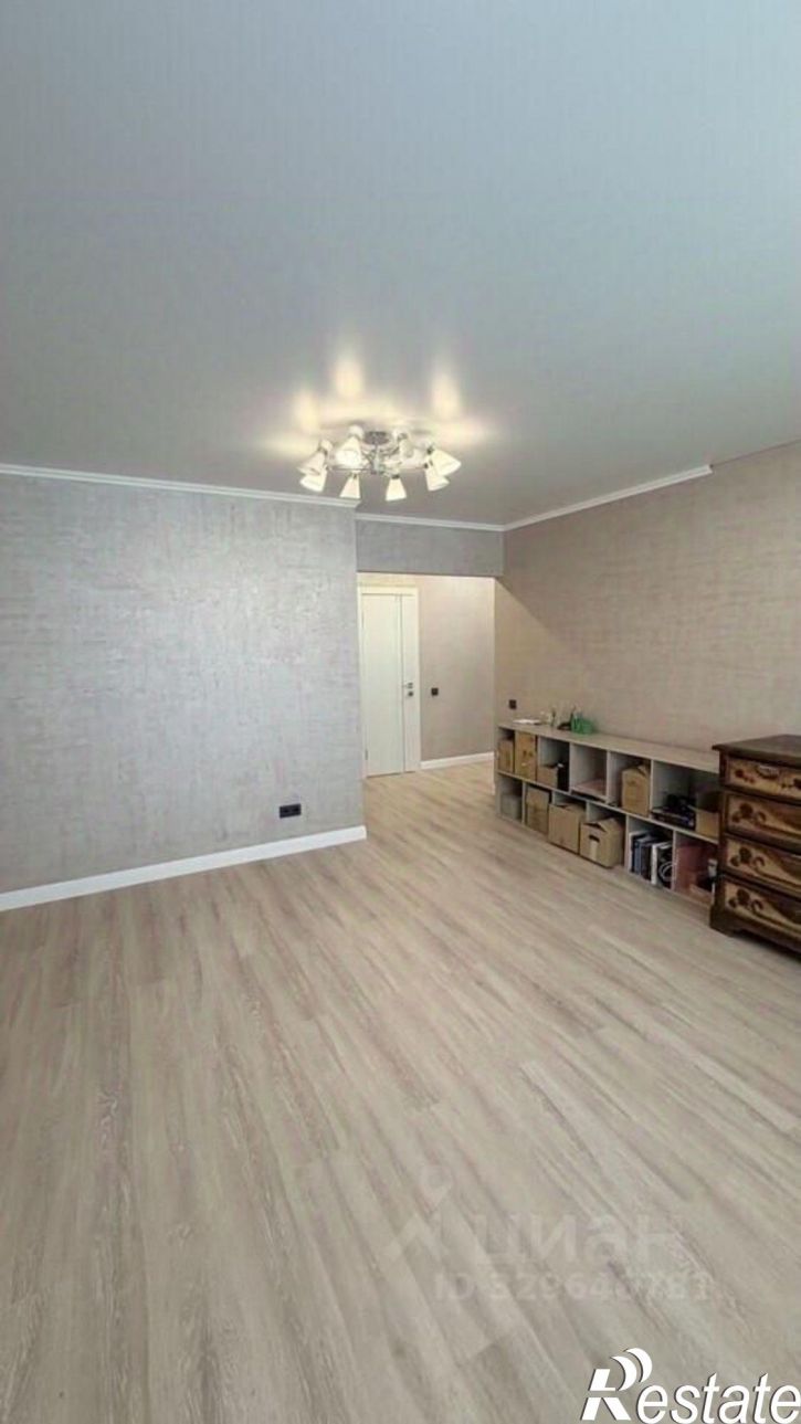 2-комн квартира улица Академика Антонова (дублёр), 24,  д. 24